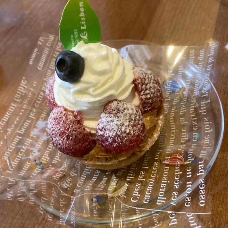 いちごタルト(パティスリー リスボン 東豊中店)