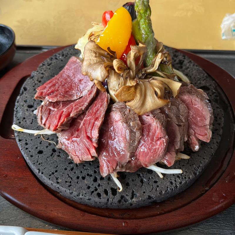 牛ハラミの溶岩焼き(小田急 藤沢ゴルフクラブ)