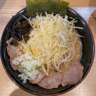 豚骨醤油ネギチャーシュー麺(自家製麺 柴田商店)