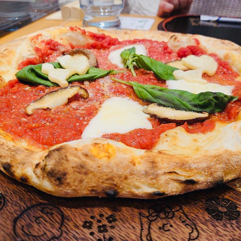 大分椎茸のマルゲリータ(スヌーピー茶屋 湯布院店)