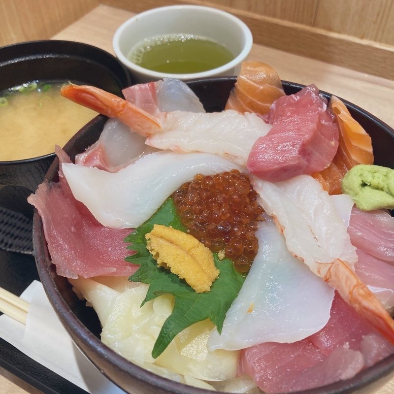 魚力豪華海鮮丼(魚力食堂 光が丘店)