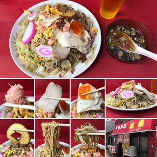 五目ヤキソバ(中華料理 味楽 )