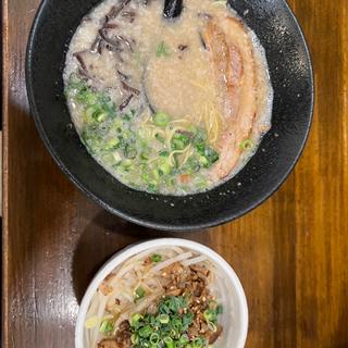 (どん きさろく 八柱店 （九州らあめん どんきさろく）)