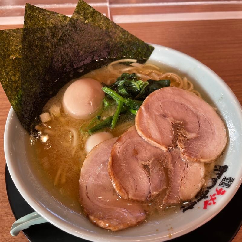 (家系ラーメン　町田商店　美原黒山店)