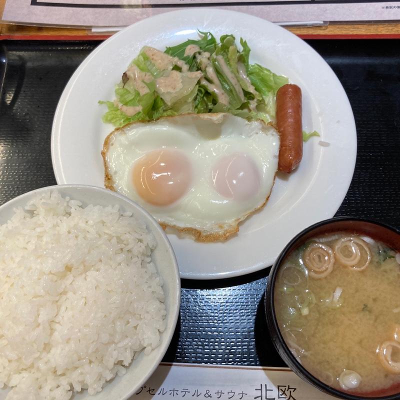 目玉焼きソーセージ定食(北欧 )