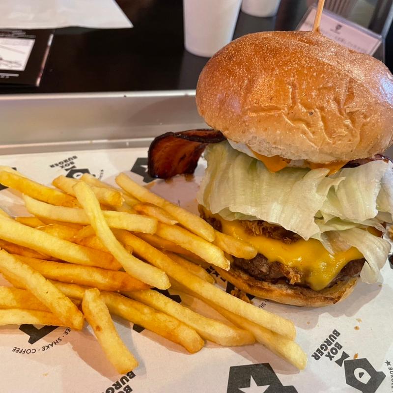 ベーコンエッグバーガー(BOX BURGER)