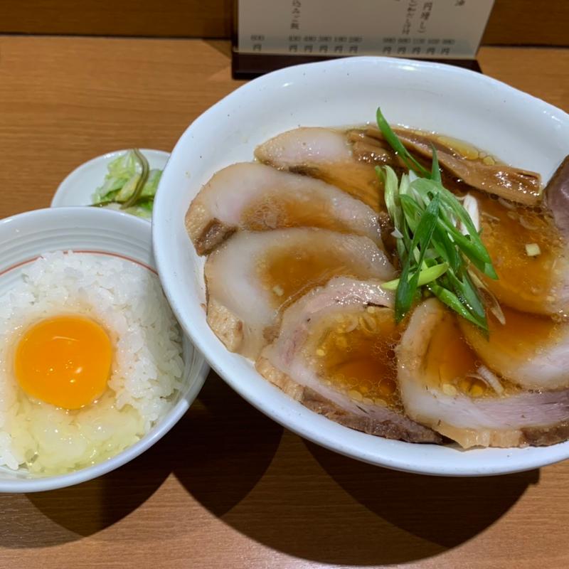 中華そば(煮豚ﾄｯﾋﾟﾝｸﾞ)(中華そば うえまち)