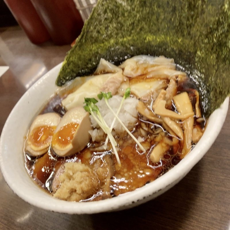 肉そばワンタン麺(肉そば総本山神保町けいすけ )