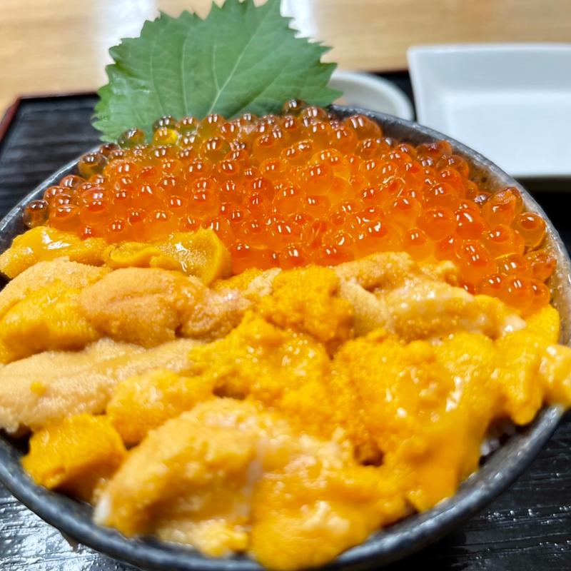 ウニ、イクラ丼(鮮魚食堂 かわしま)