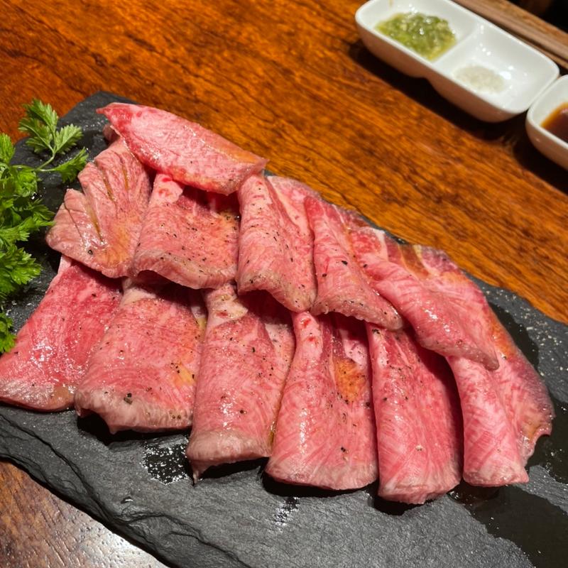 (焼肉トラットリア西山)