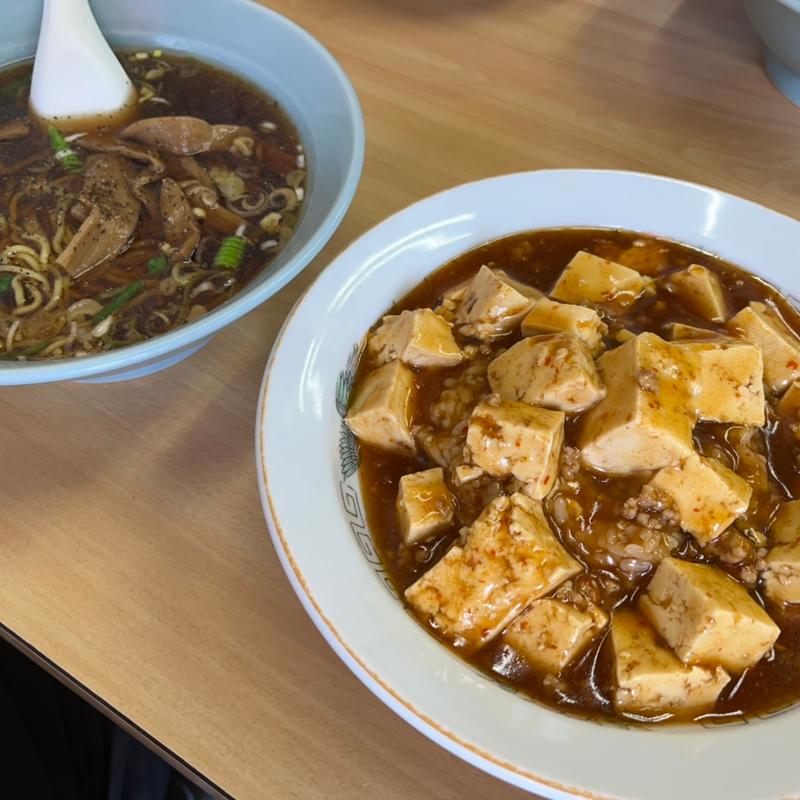 麻婆丼＋半ラーメン(中華 秀苑)