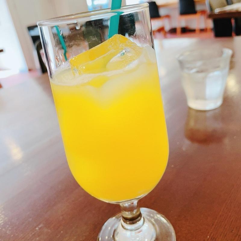 余市のりんごジュース(MareBlu & MORAN BAGEL)