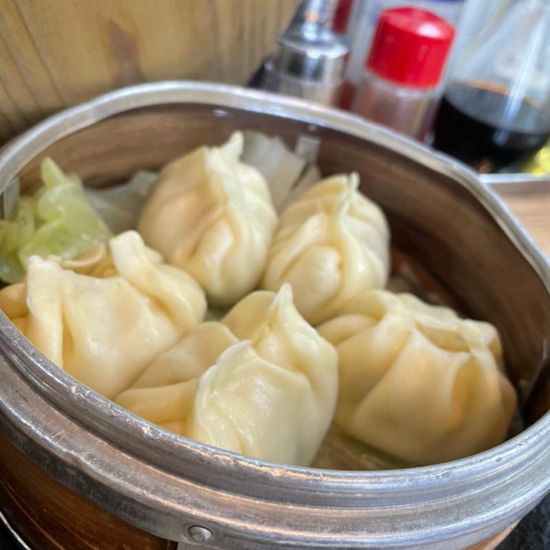 蒸し餃子(ホワイト餃子 はながさ 本川越店)