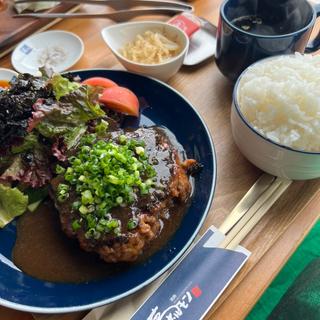 特製ホルモンハンバーグ(淡路 夢ホルモン)
