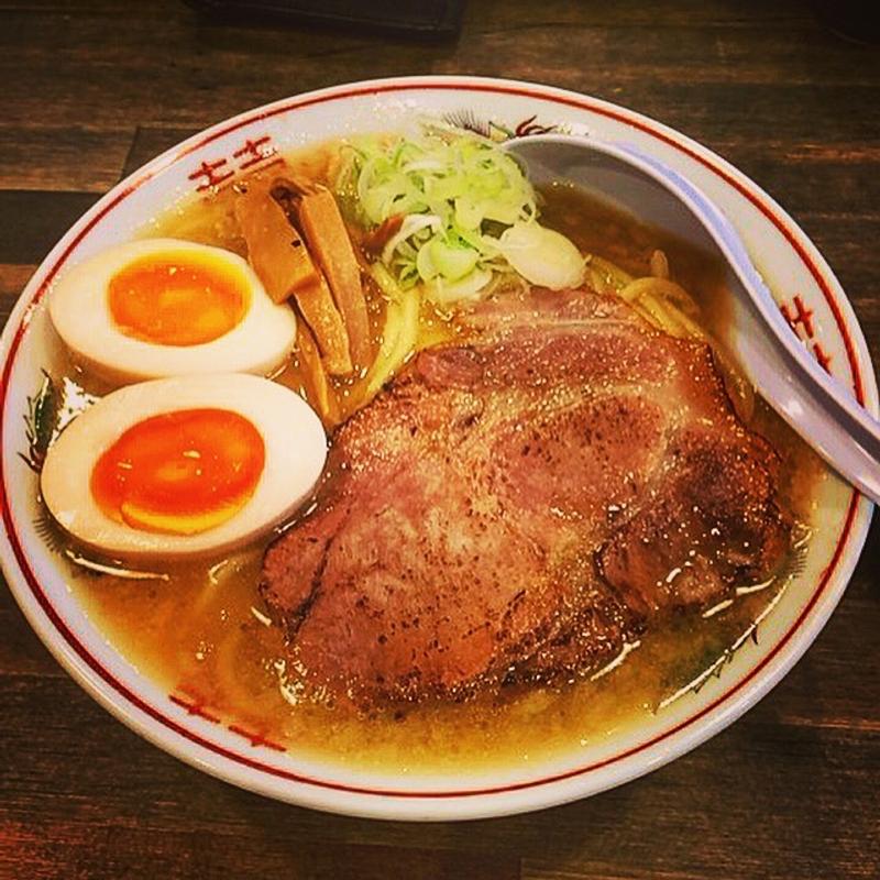 濃厚鶏そば(麺屋 奏 （カナデ）)