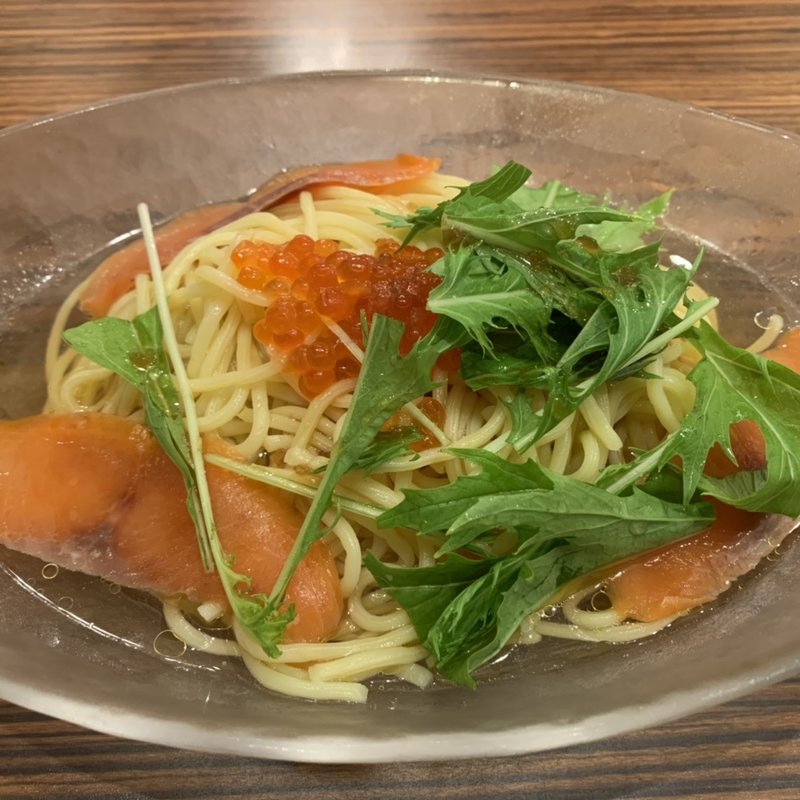 サーモンといくらのあっさり和風パスタ(本庄珈琲うふふ )