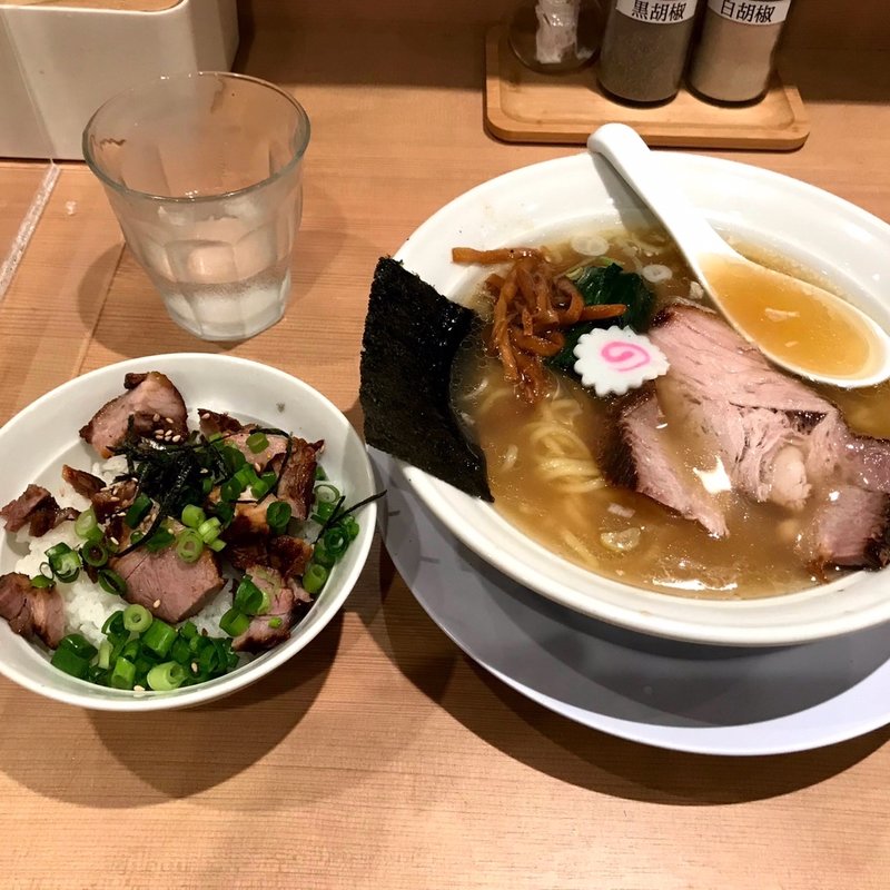 ラーメン、チャーシュー丼(長岡食堂)