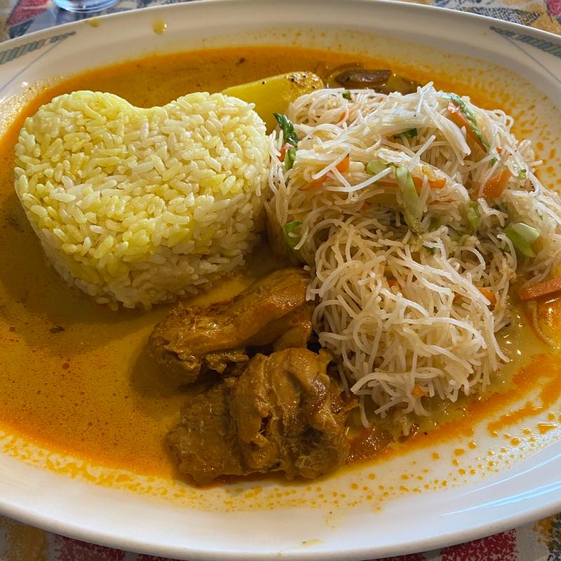 ヌードル&ライスカリー(ヘラ味屋)