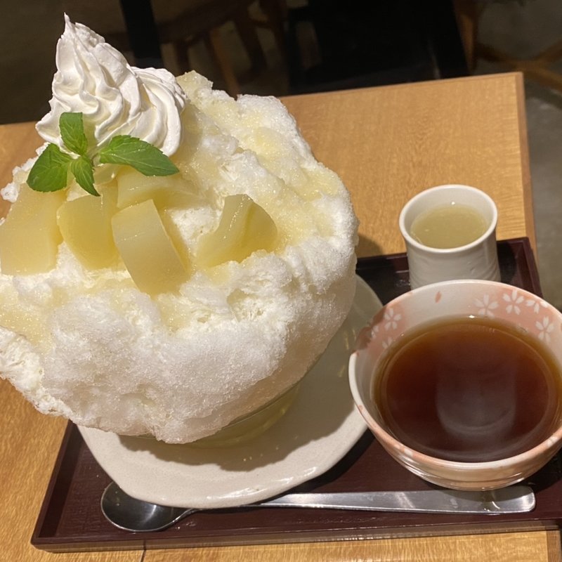 ももかき氷(純氷かき氷　大吉)