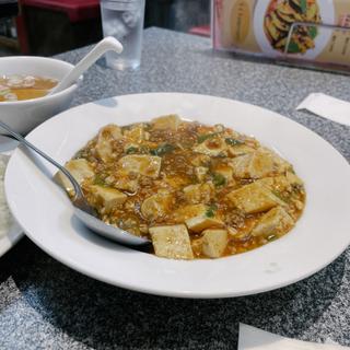 麻婆豆腐 (神田餃子屋 本店 （カンダギョウザヤ）)