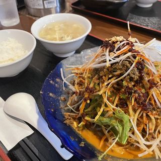 冷やし坦々麺(四川菜 恒徳居)