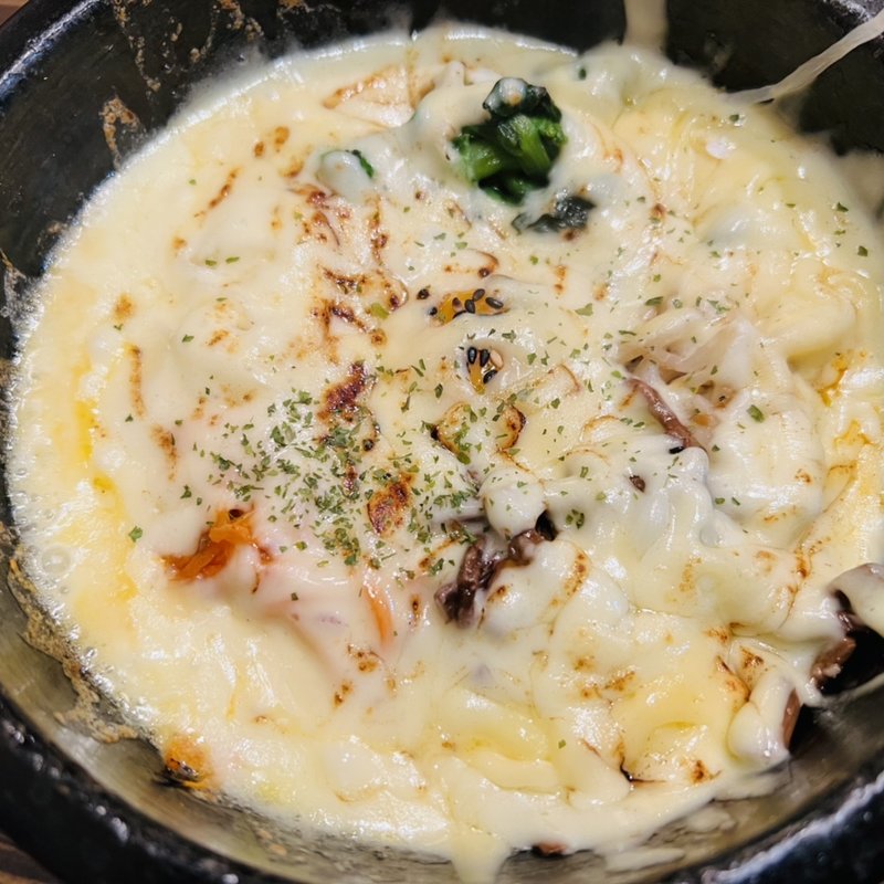 石焼ビビンパチーズトッピング(韓国家庭料理ジャンモ津田沼パルコ店)