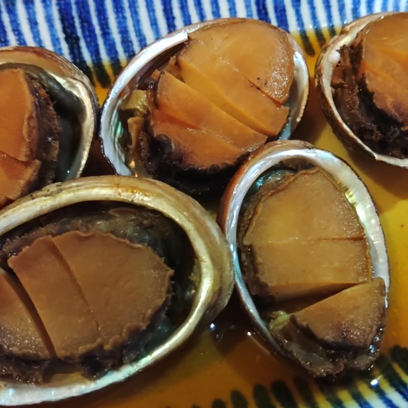 とこぶし煮付け(地魚料理　信 （【旧店名】小磯丸）)