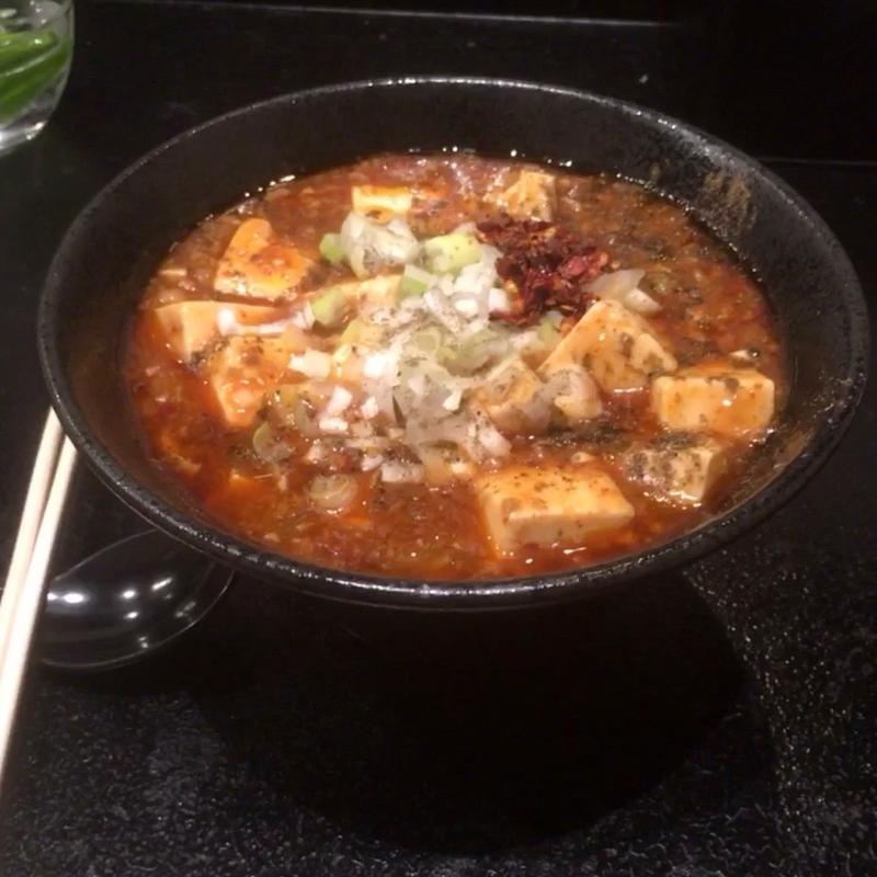 (すするか、すすらんか。)