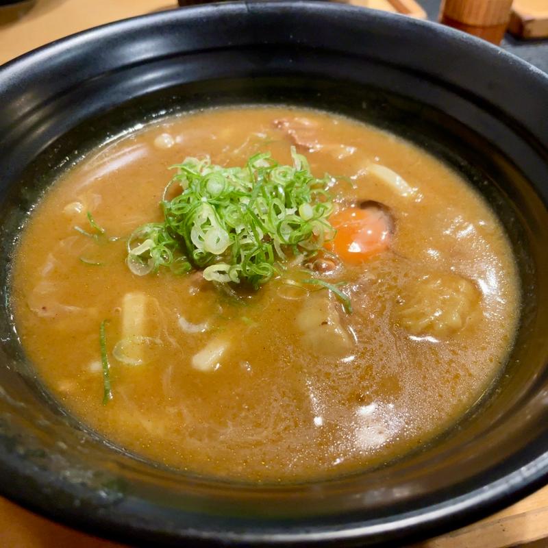 秘伝 カレーのおうどん(つるとんたん 本町楼)