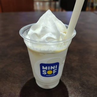 のむソフトクリームパフェ 超ミルク(ミニソフ(MINISOF))