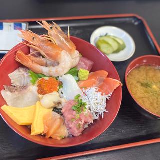 本日のおすすめ海鮮丼(長谷川食堂 )
