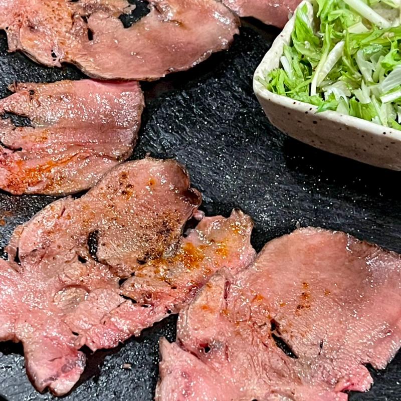 牛タンのあぶり　自家製ねぎソース(信州地酒と旨い肴shinsyu 季野鼓)