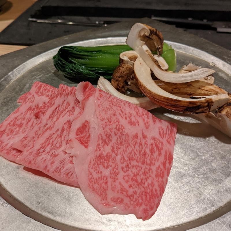 松茸とサーロイン大トロ茄子鍋(肉割烹 五平)