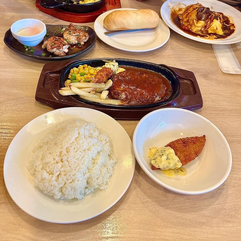 ハンバーグと海老フライセット＆白身魚のフライ＆ライス・日替わりスープ ドリンクバーセット(ガスト 高蔵寺店 )