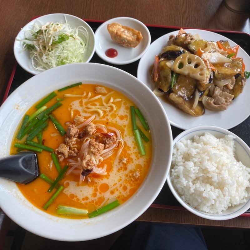 豚肉なす炒め定食　台湾豚骨ラーメン(台湾料理八福)