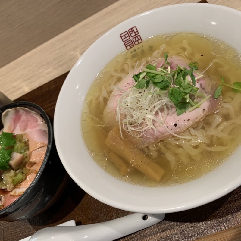 淡麗 塩　レアチャーシュー丼(中華そば 色即是空)