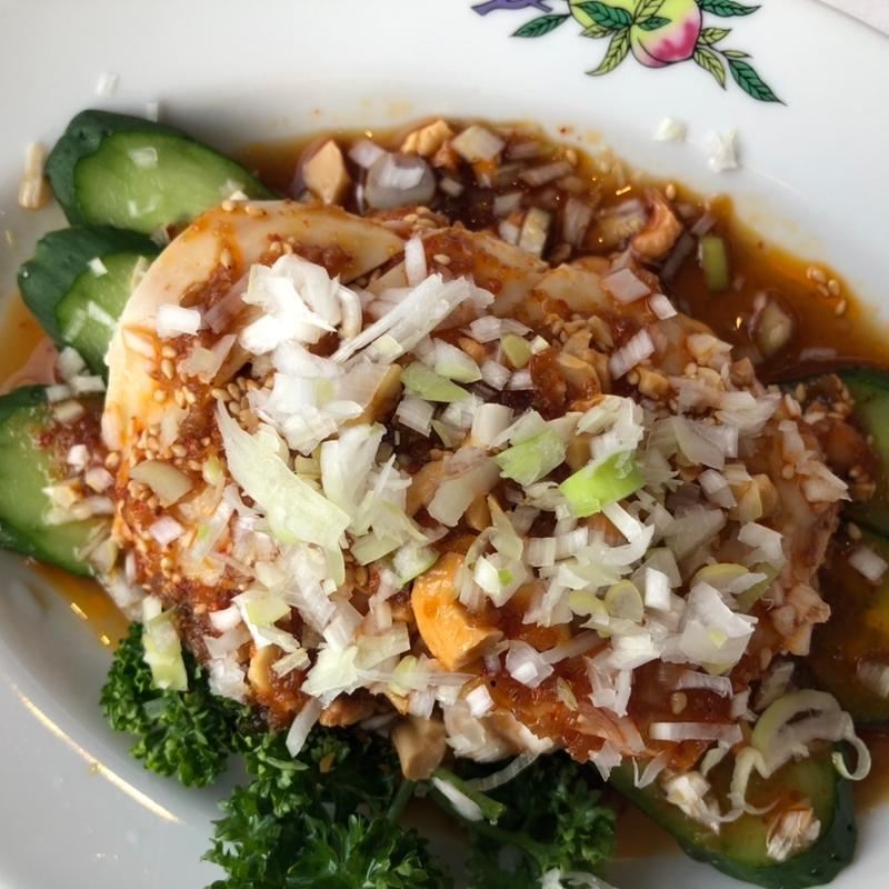 蒸し鶏の冷製辛味だれ（特小）１～２人前(香港園)