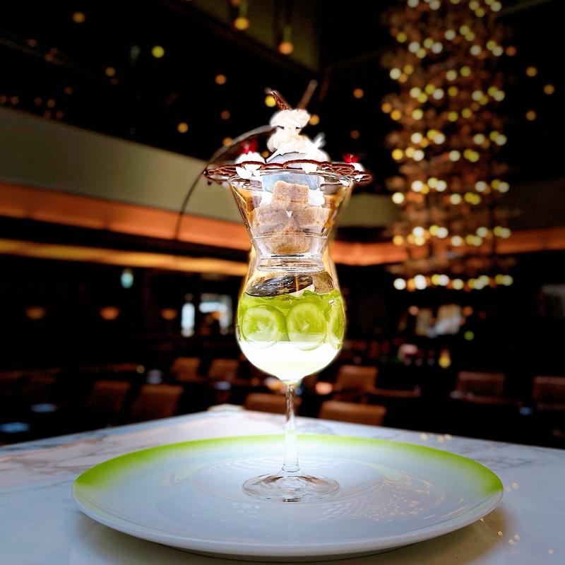 エレガンスパフェ～くだもの王国岡山県産ぶどうのフルーツパフェ～ (ラウンジ　リバーヘッド　ホテルグランヴィア大阪 )