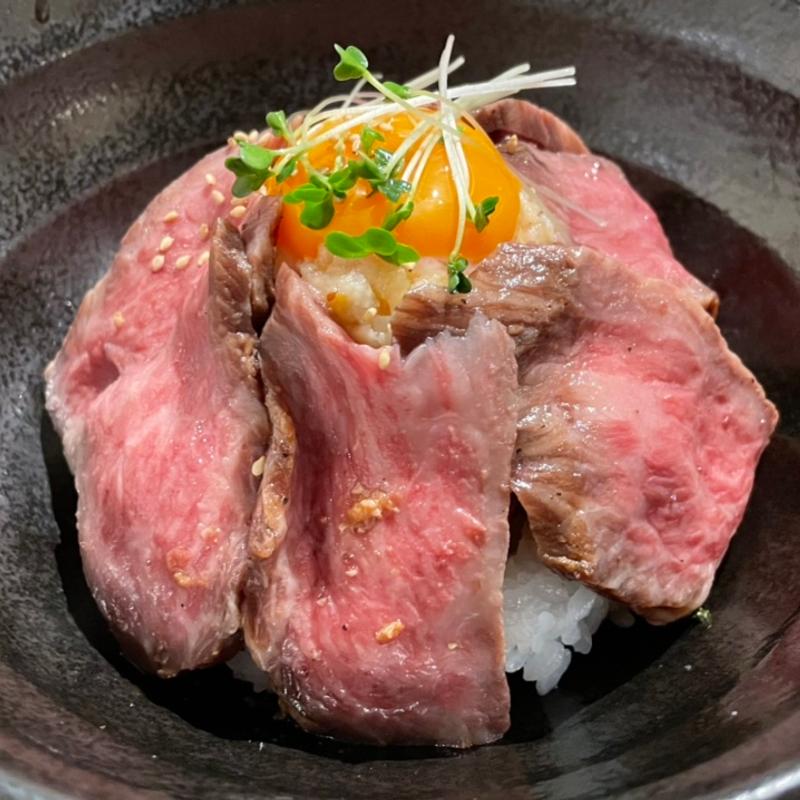 ローストビーフ丼(Tetsuo （テツオ）)