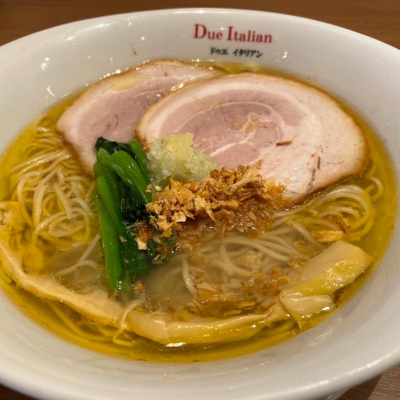 黄金の塩らぁ麺(黄金の塩らぁ麺 ドゥエイタリアン 市ヶ谷本店)