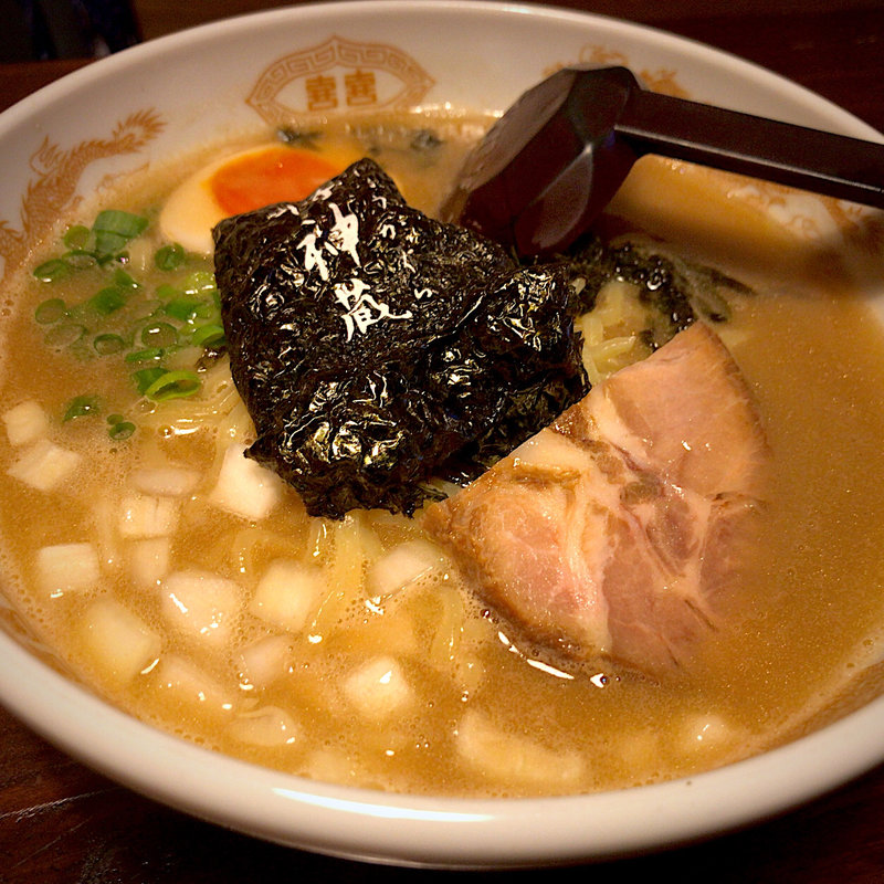 にんにく豚骨醤油ラーメン(らーめん将神蔵 壱号店 （しょうかぐら）)