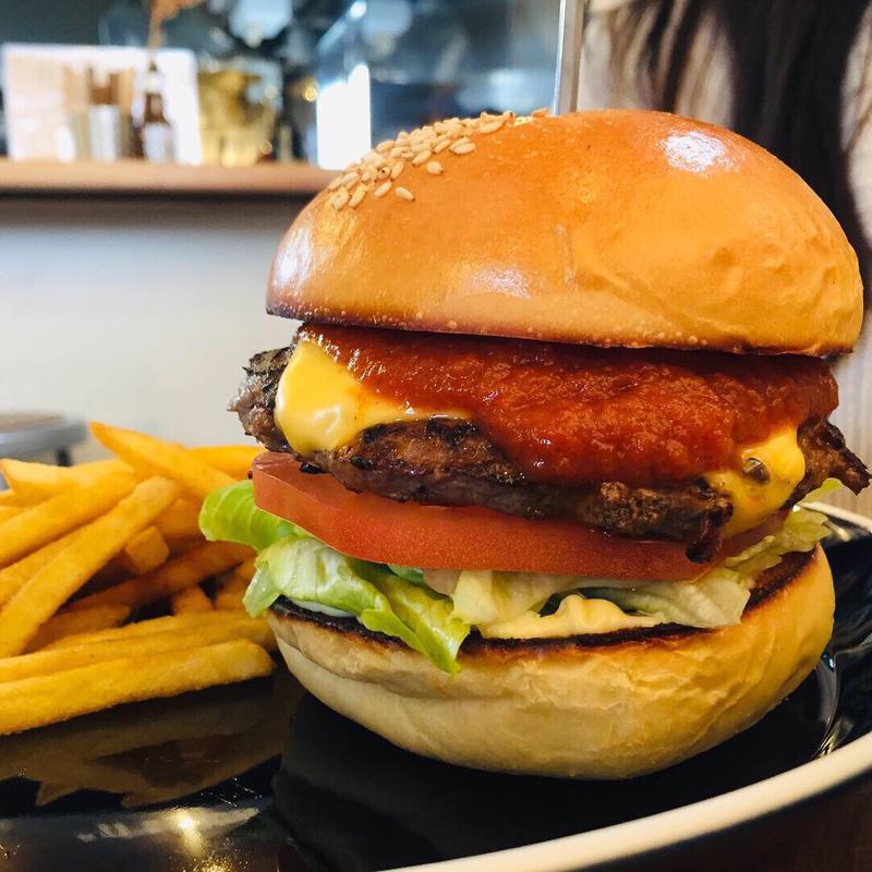 ゴリラチーズバーガー(GORILLA KITCHEN)