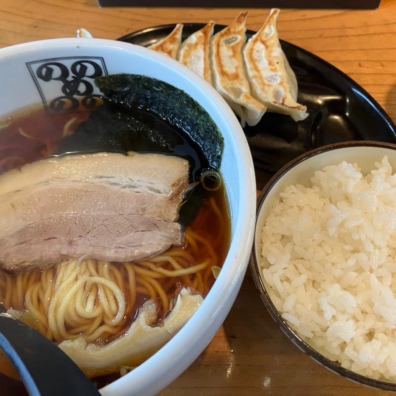 醤油ラーメン+餃子セット(ラーメンのしめ )