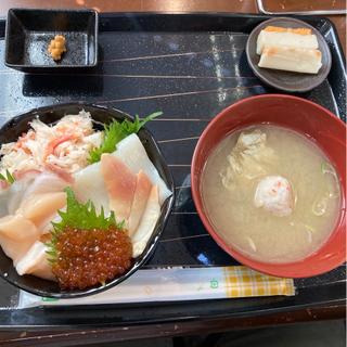 六色丼(紋別漁師食堂 （【旧店名】松本商店）)
