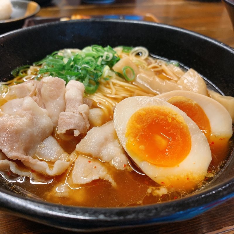 東方麺(ららららーめん　本店)