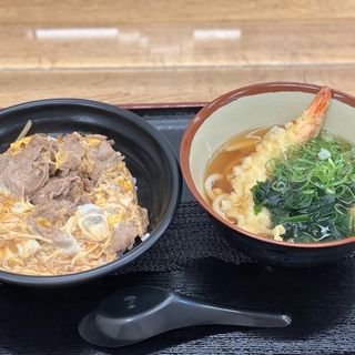 肉玉丼　ミニうどんセット(道楽うどん 梅田店)