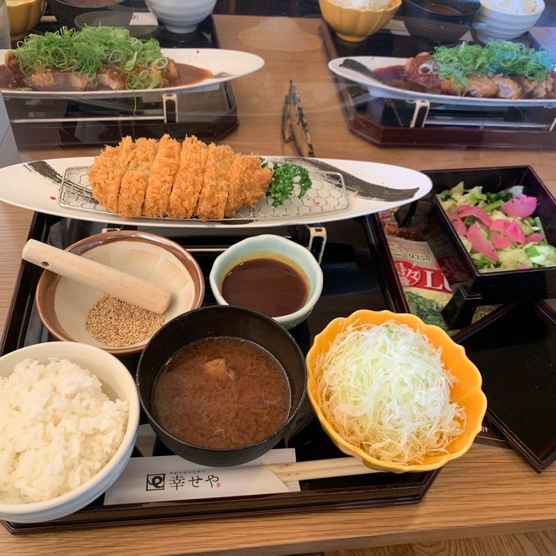 (やわらかとんかつ 幸せや 則武店 )