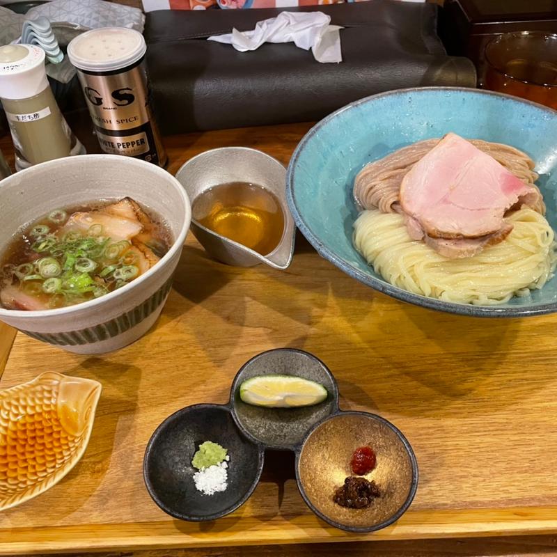 (いかれたヌードル フィッシュトンズ （いかれたNOODLE Fishtons）)