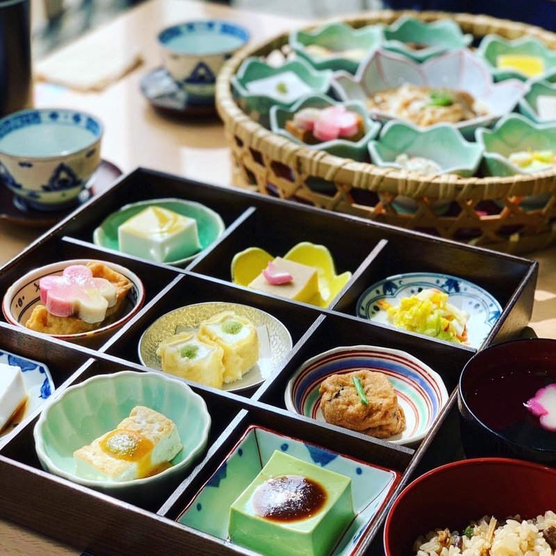 胎蔵懐石(角濱ごまとうふ総本舗)