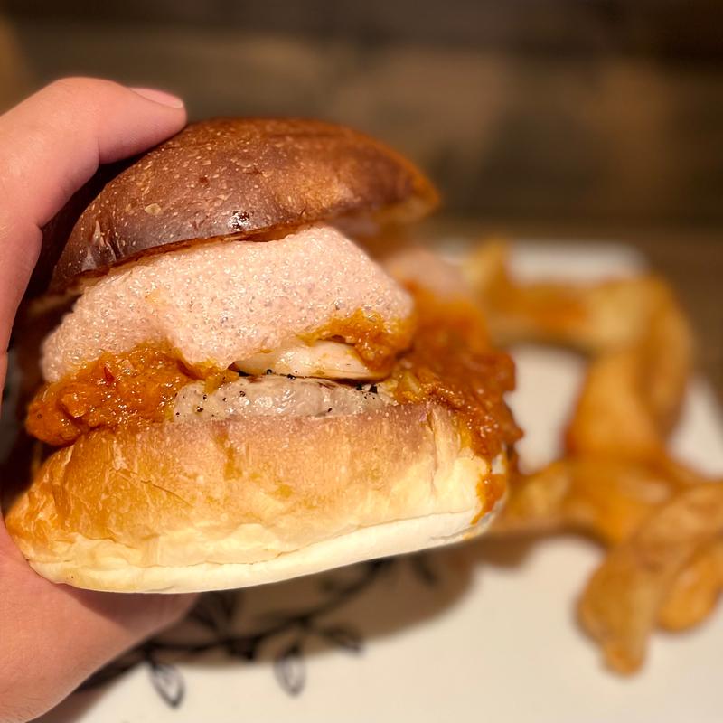 EBIL EMPIRE(エービル エンパイア)(folk burgers&beers)